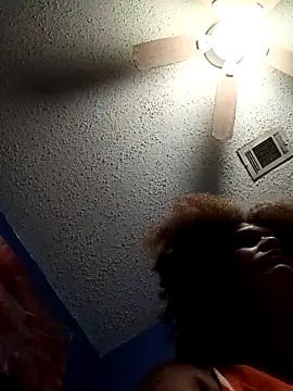 sarahkat86 online show from October 2025 11:33:02 AM