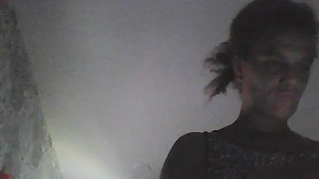 sarahkat86 online show from November 2025 12:50:02 PM