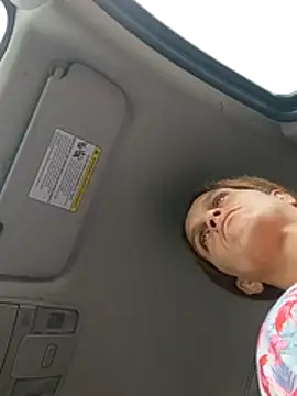 sarahkat86 online show from February 2026 02:12:02 PM