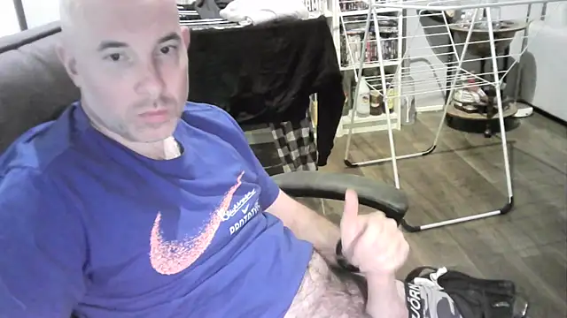 Chrisprngr online show from March 2026 10:57:01 PM