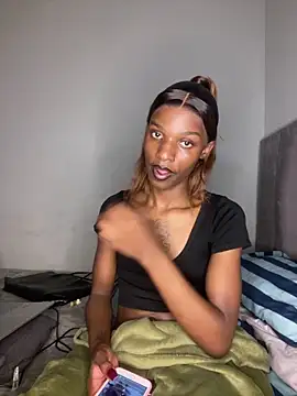 Trans fairy online show from April 2026 09:30:02 PM