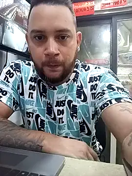 Catire10  online show from October 2025 01:32:01 PM