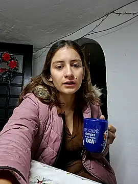 aytanna torrez online show from December 2025 11:59:01 AM