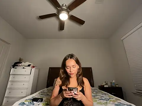 eurydicee online show from September 2025 02:44:02 AM