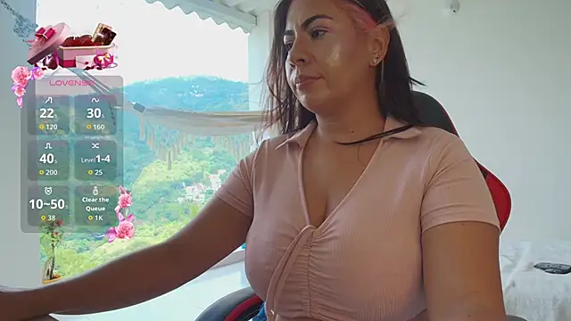 samanthahut1 online show from April 2026 06:27:02 PM