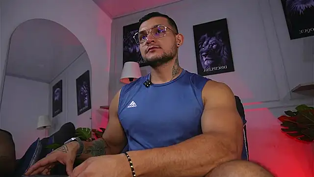 Marco Vega online show from July 2026 02:04:01 AM