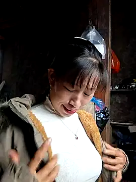 ngocngoc cute online show from November 2025 01:59:02 AM