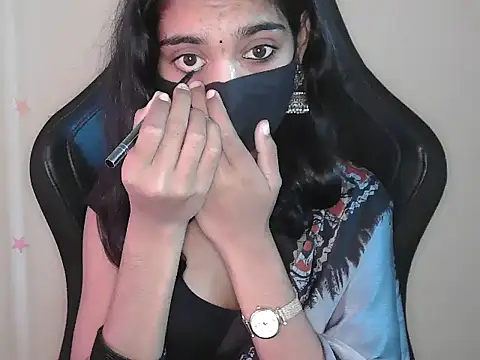 Simmi Ji online show from November 2025 07:11:02 AM