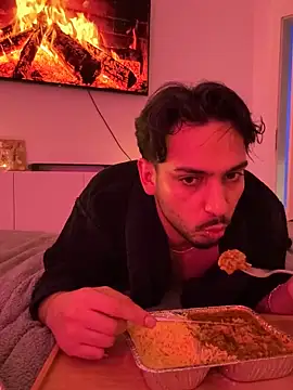 Gipsyboysteve online show from December 2025 07:32:01 PM