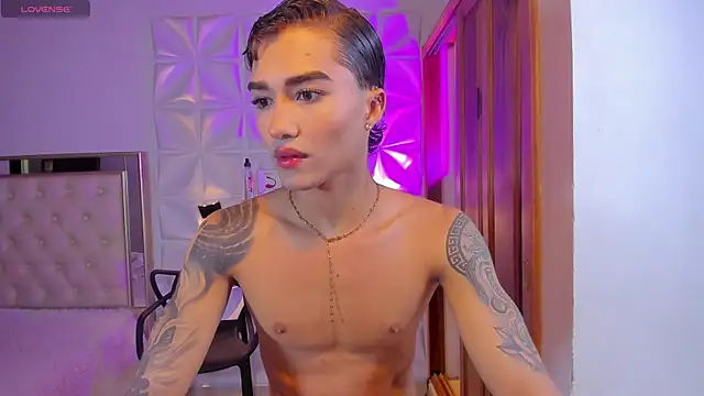 Wyatt Rose online show from January 2026 09:18:01 PM