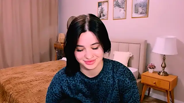 lil angel  online show from February 2026 10:14:01 PM