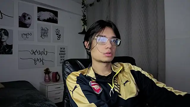 davoxer online show from November 2025 03:42:02 AM