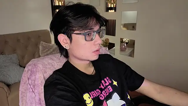 Snapshot of davoxer chatting on June 2026 03:22:02 AM davoxer online show from June 2026 03:22:02 AM