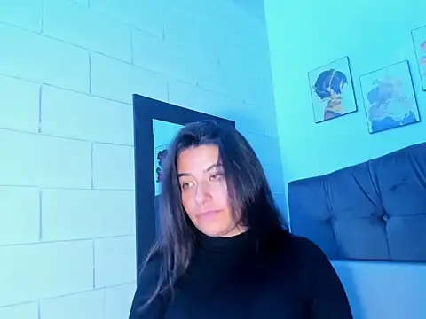 Snapshot of _Roxxxane_09 chatting on November 2025 06:21:01 PM Roxxxane 09 online show from November 2025 06:21:01 PM