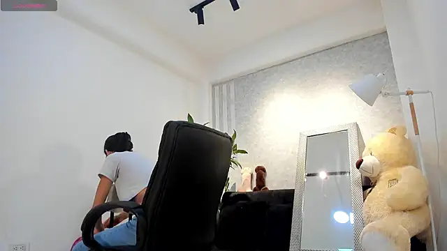 lily cash1 online show from January 2026 01:04:01 PM