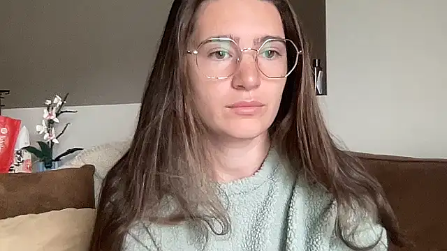 bambifarrina online show from September 2025 03:12:02 PM