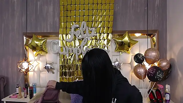 Foxxy Doll online show from October 2025 02:37:02 PM