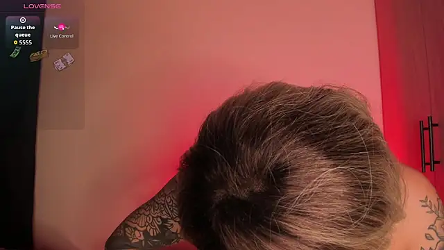 Snapshot of scarlett_Collinss chatting on February 2026 07:51:01 AM scarlett Collinss online show from February 2026 07:51:01 AM