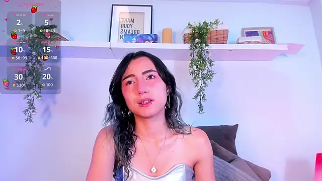 Snapshot of Vampgyal chatting on September 2025 08:03:01 PM Vampgyal online show from September 2025 08:03:01 PM