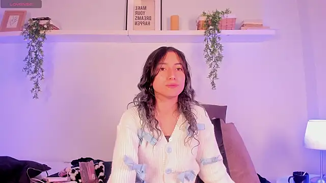 Snapshot of Vampgyal chatting on October 2025 08:44:02 PM Vampgyal online show from October 2025 08:44:02 PM