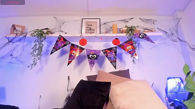 Snapshot of Vampgyal chatting on November 2025 08:21:02 PM Vampgyal online show from November 2025 08:21:02 PM