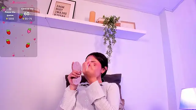 Snapshot of Vampgyal chatting on March 2026 09:10:01 PM Vampgyal online show from March 2026 09:10:01 PM