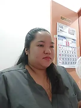 LianaCruzado online show from May 2026 01:50:01 PM