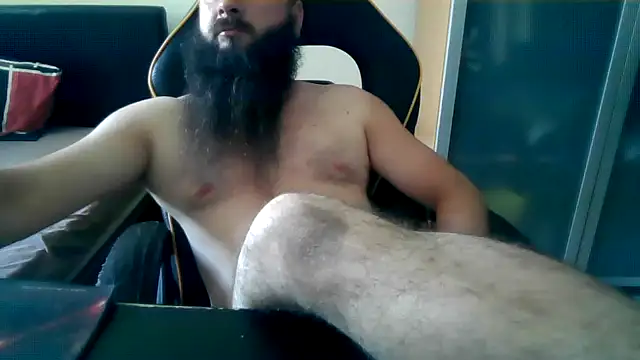 Snapshot of LondonMan1988 chatting on July 2026 05:08:02 PM LondonMan1988 online show from July 2026 05:08:02 PM