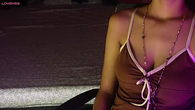 NidhiChandra online show from October 2025 10:19:02 AM