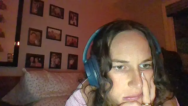 forbiddenbabygirl online show from November 2025 04:33:02 AM