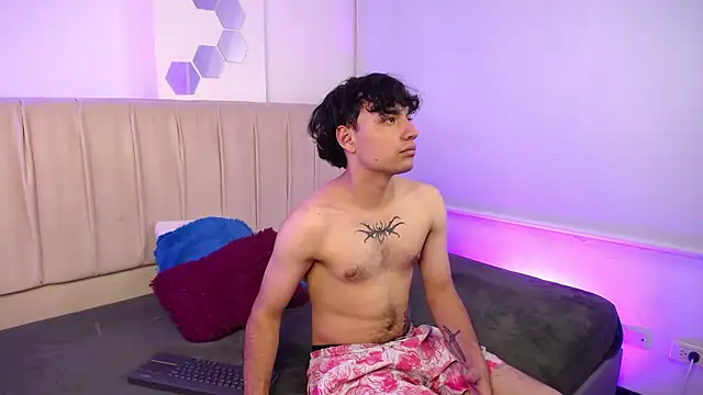 Aprhil Blaze online show from October 2025 08:52:01 PM