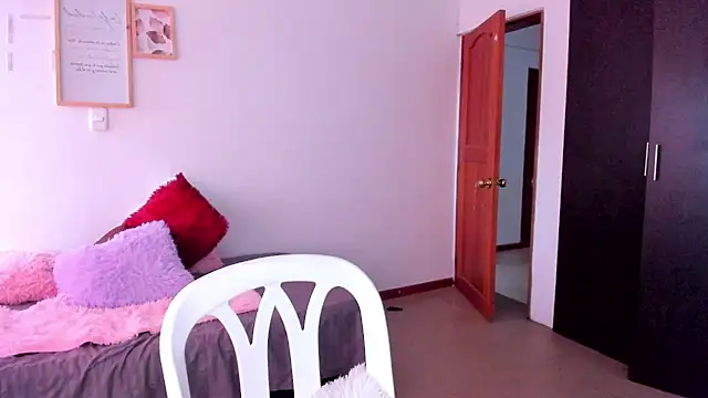 Ana  Pink online show from September 2025 09:48:01 PM