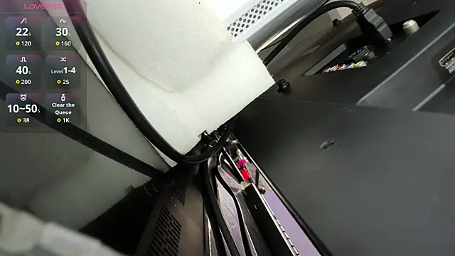 blue wxw online show from November 2025 04:56:02 AM