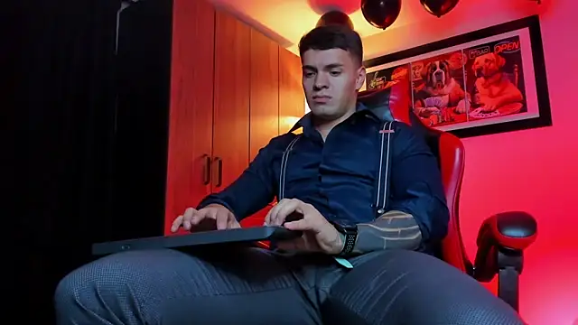 ALPHA DOMINUS  online show from November 2025 03:52:01 AM