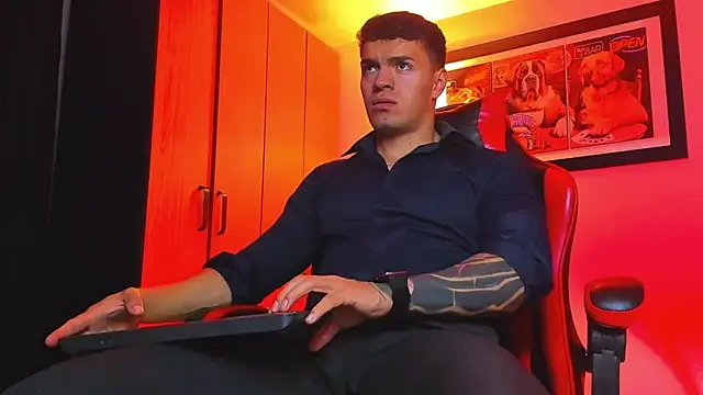 ALPHA DOMINUS  online show from December 2025 03:44:01 AM