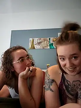 Snapshot of AndHerXO chatting on February 2026 12:53:02 PM AndHerXO online show from February 2026 12:53:02 PM