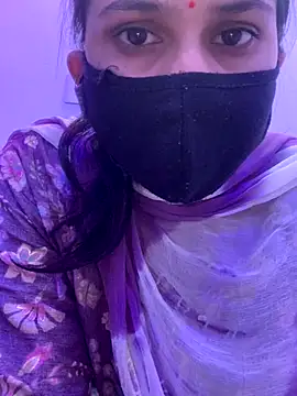 misharani00 online show from September 2025 09:36:02 AM