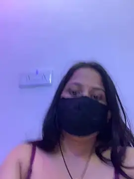 misharani00 online show from October 2025 01:45:02 PM