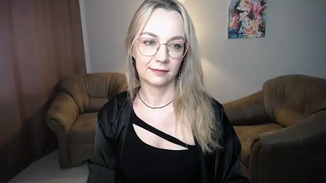 Ava Elior online show from July 2026 11:57:02 AM
