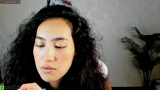 FlirtyAura online show from November 2025 02:55:02 AM