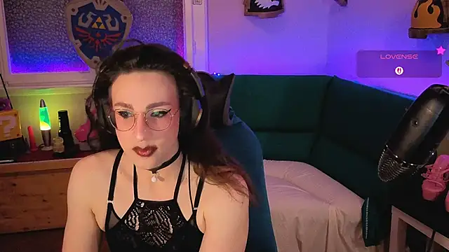 Zesty Peach online show from June 2026 10:47:02 PM