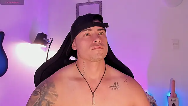 connorsmiith online show from June 2026 02:33:01 PM