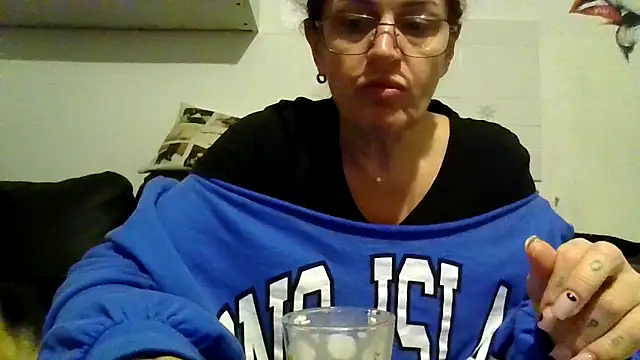 RubyyRosee online show from December 2025 06:34:02 AM