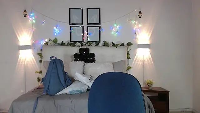 Megan 05  online show from February 2026 05:57:02 PM