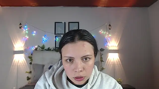 Megan 05  online show from April 2026 07:08:01 PM