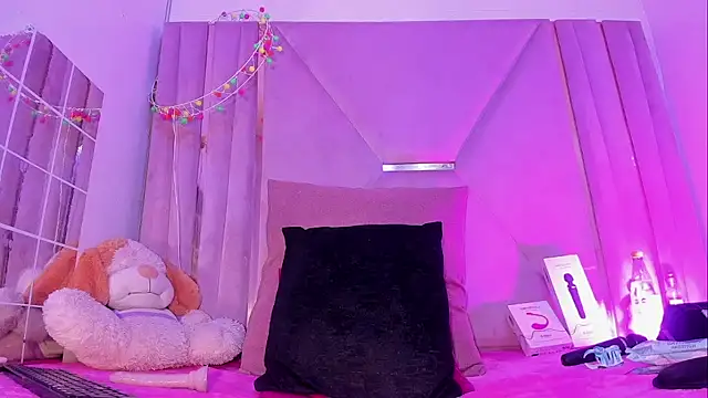 jazmin waked online show from July 2026 05:13:01 AM