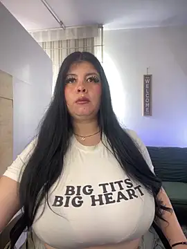 Angie lynn online show from September 2025 09:38:02 PM