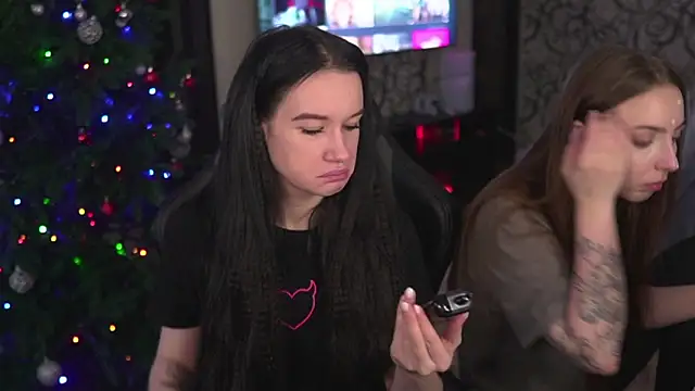 Snapshot of lis_silver chatting on December 2025 07:48:01 AM lis silver online show from December 2025 07:48:01 AM