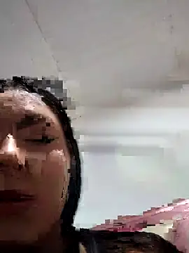 Megara 25 online show from November 2025 04:41:02 PM