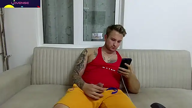 MarcusSophie online show from September 2025 06:51:01 PM